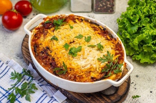 Запеченные баклажаны с сыром: классика итальянской кухни от Джейми Оливера