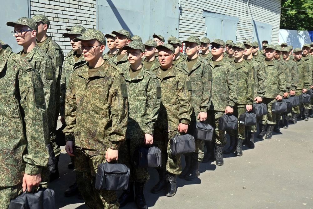 50 призывников Владимирской области отправились на военную службу в научно-производственной роте 50 призывников Владимирской области отправились на военную службу в научно-производственной роте