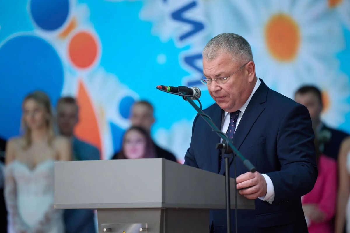 Заместитель председателя Законодательного Собрания Владимирской области Дмитрий Рожков принял участие в праздновании Дня семьи, любви и верности Заместитель председателя Законодательного Собрания Владимирской области Дмитрий Рожков принял участие в праздновании Дня семьи, любви и верности