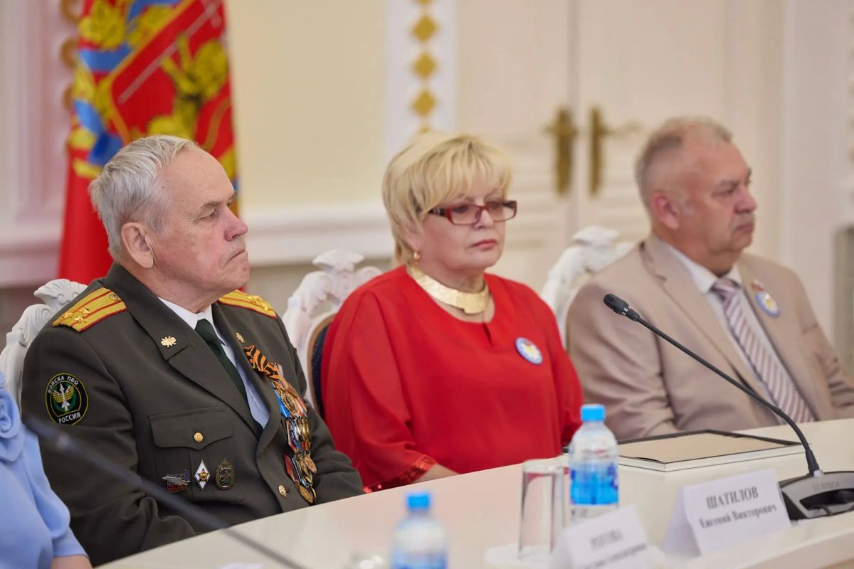 Заместитель председателя Законодательного Собрания Владимирской области Дмитрий Рожков принял участие в праздновании Дня семьи, любви и верности Заместитель председателя Законодательного Собрания Владимирской области Дмитрий Рожков принял участие в праздновании Дня семьи, любви и верности