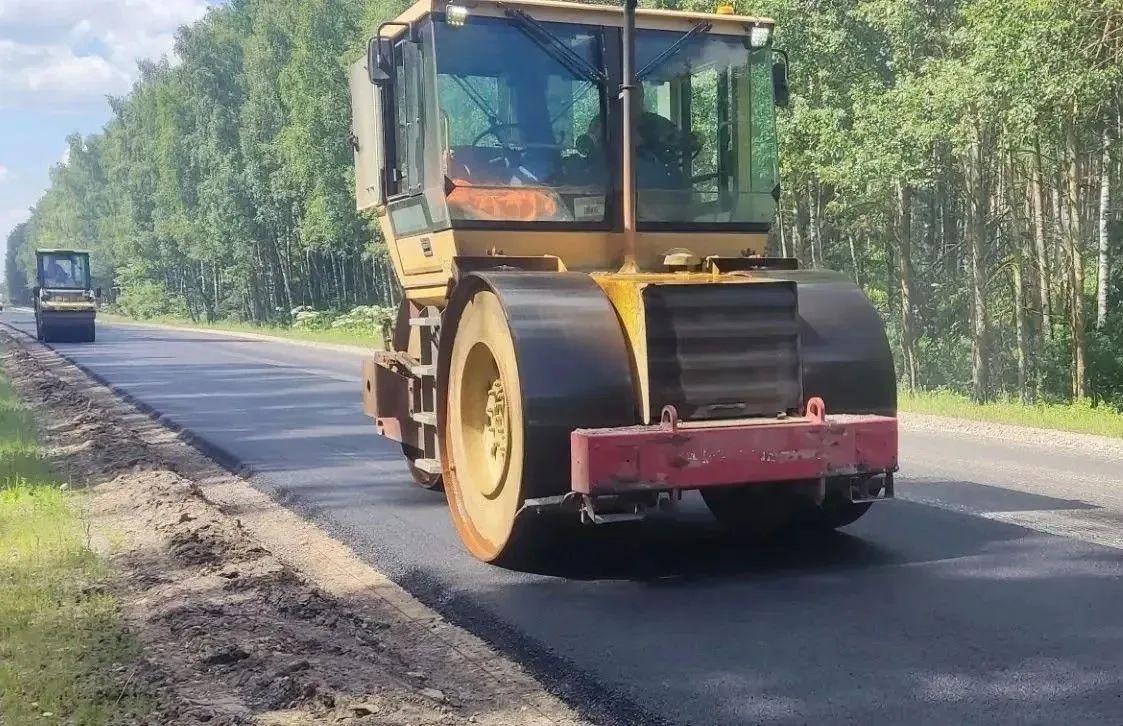 В Селивановском округе ремонтируют участок дороги Владимир – Муром – Арзамас В Селивановском округе ремонтируют участок дороги Владимир – Муром – Арзамас