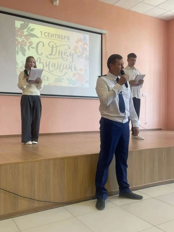 Работники прокуратуры региона приняли участие в торжественных мероприятиях, посвящённых Дню знаний Работники прокуратуры региона приняли участие в торжественных мероприятиях, посвящённых Дню знаний