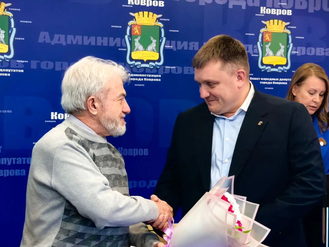 Сегодня в нашем городе прошла торжественная церемония вручения премии «Признание», где мы чествовали наших замечательных деятелей культуры, искусства и литературы Сегодня в нашем городе прошла торжественная церемония вручения премии «Признание», где мы чествовали наших замечательных деятелей культуры, искусства и литературы