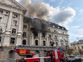 Место прилёта на фасаде здания СБУ в Киеве на Владимирской с другого ракурса