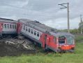 Электричка протаранила грузовик на ж/д переезде и сошла с рельсов во Владимирской области, один человек погиб