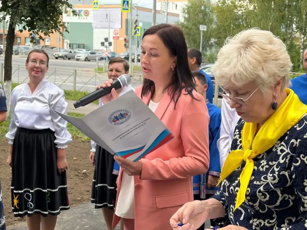 Яна Лантратова: Во Владимире открылось инклюзивное кафе для молодых людей с инвалидностью Яна Лантратова: Во Владимире открылось инклюзивное кафе для молодых людей с инвалидностью