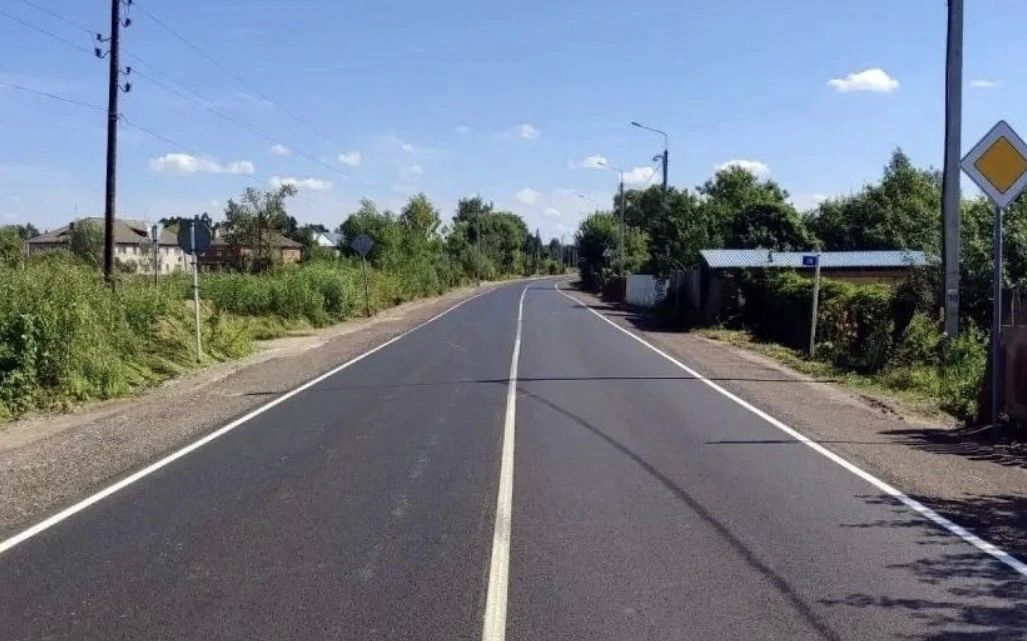 Во Владимирской области продолжают обновлять дорожное покрытие в рамках нацпроекта «Инфраструктура для жизни» Во Владимирской области продолжают обновлять дорожное покрытие в рамках нацпроекта «Инфраструктура для жизни»