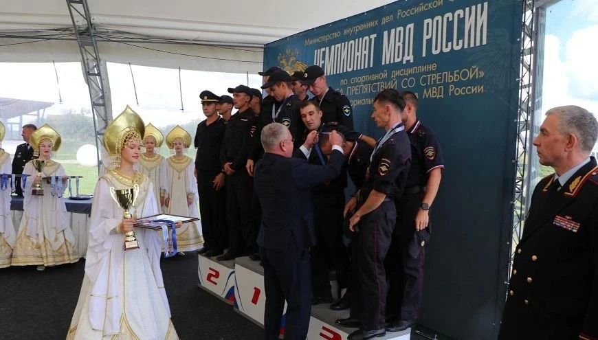 Заместитель председателя Законодательного Собрания Владимирской области Дмитрий Рожков принял участие в торжественной церемонии закрытия чемпионата МВД России по служебно-прикладному спорту Заместитель председателя Законодательного Собрания Владимирской области Дмитрий Рожков принял участие в торжественной церемонии закрытия чемпионата МВД России по служебно-прикладному спорту