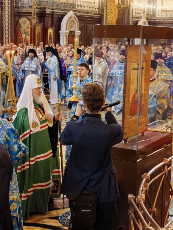 Анна Кузнецова: С днем сретения Владимирской иконы Божьей Матери! Анна Кузнецова: С днем сретения Владимирской иконы Божьей Матери!