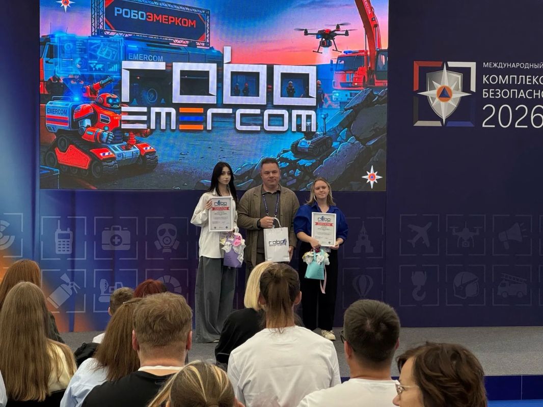 Абсолютный триумф «Кванториум-33» на Всероссийском фестивале Roboemercom — 2026! Абсолютный триумф «Кванториум-33» на Всероссийском фестивале Roboemercom — 2026!