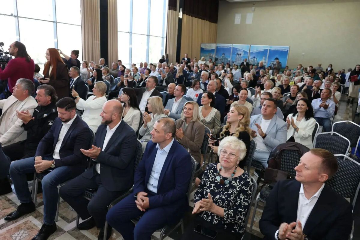 Александр Авдеев: Гран-при конкурса «Самая красивая деревня»-2026 поделили Ельтесуново и Кидекша Александр Авдеев: Гран-при конкурса «Самая красивая деревня»-2026 поделили Ельтесуново и Кидекша