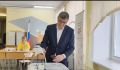 Свой голос отдал в первый день голосования глава региона Александр Авдеев