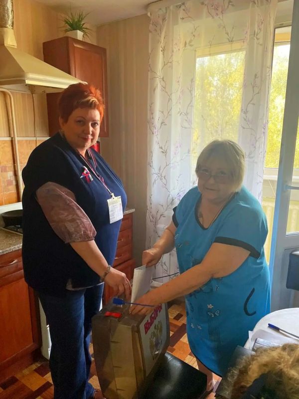 Помню, как дедушка всегда говорил: «Даже если кажется, что от тебя ничего не зависит, твой долг — пойти и сделать выбор Помню, как дедушка всегда говорил: «Даже если кажется, что от тебя ничего не зависит, твой долг — пойти и сделать выбор