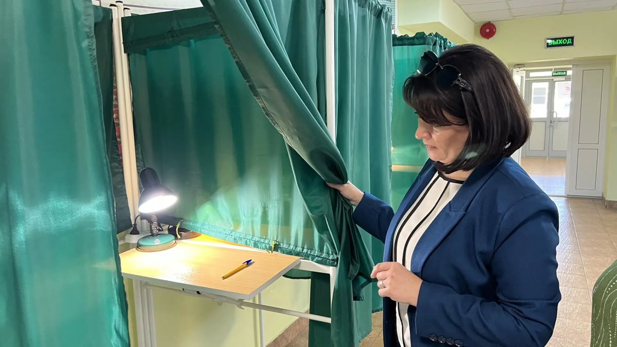 Посетили избирательные участки в Петушинском муниципальном округе Посетили избирательные участки в Петушинском муниципальном округе