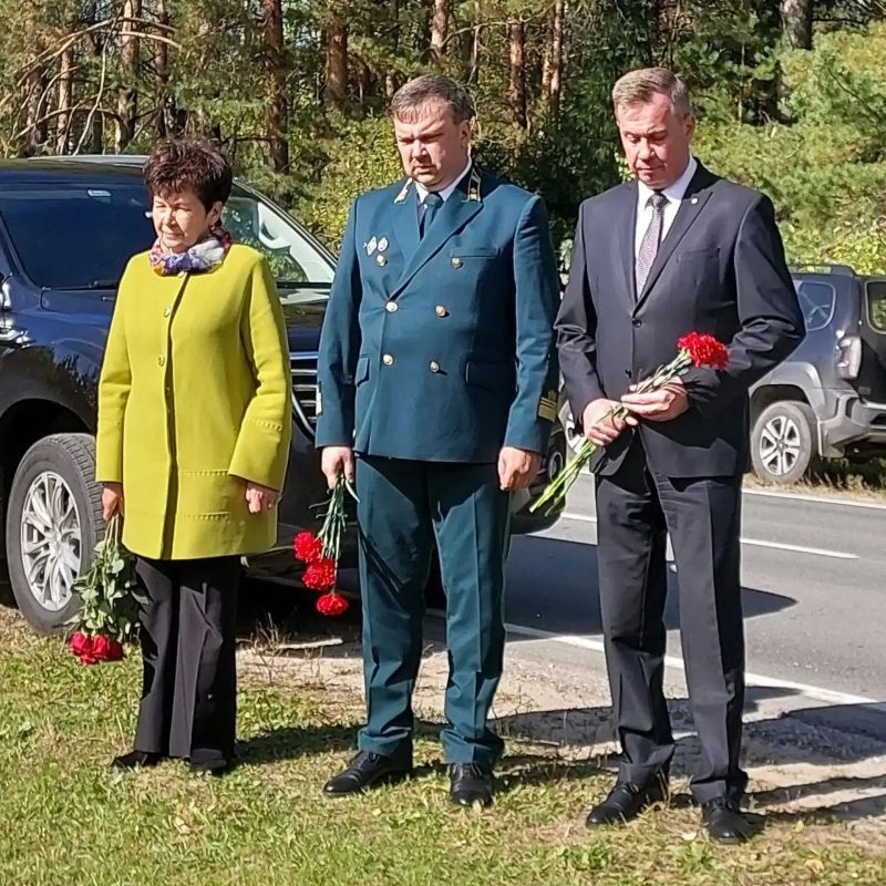 Живой памятник подвигу. В минувшие выходные, в День работников леса, в поселке Андреево Судогодского округа - особенный день Живой памятник подвигу. В минувшие выходные, в День работников леса, в поселке Андреево Судогодского округа - особенный день