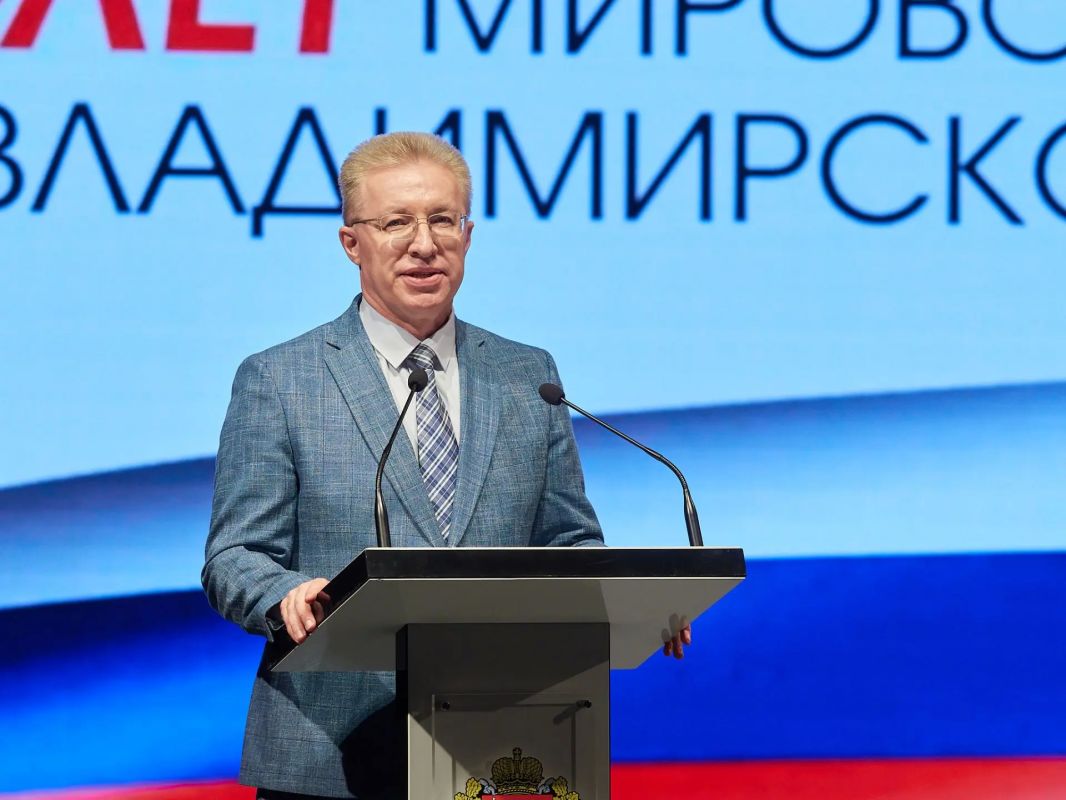 Вячеслав Картухин принял участие в торжественном мероприятии, посвященном 25-летию мировой юстиции Владимирской области Вячеслав Картухин принял участие в торжественном мероприятии, посвященном 25-летию мировой юстиции Владимирской области