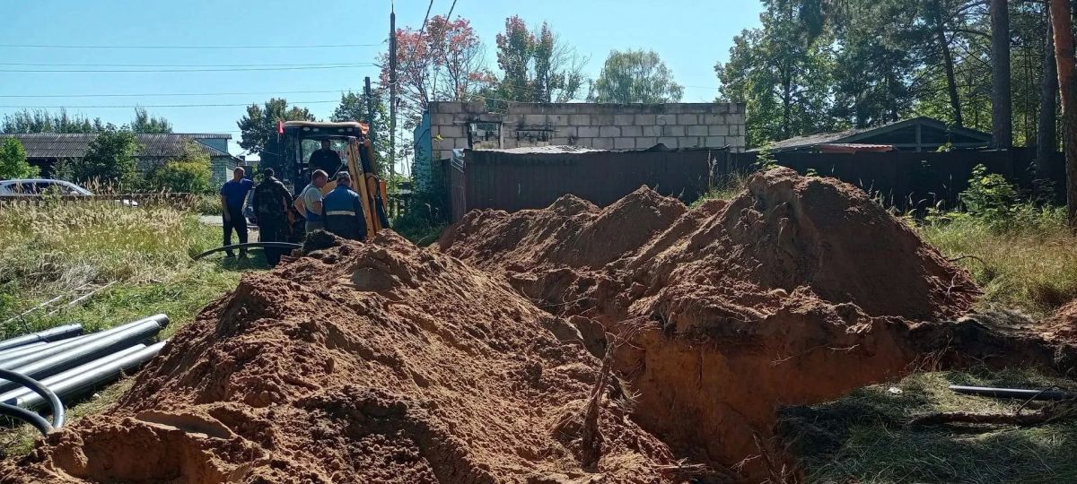 В поселке Горка проводится капитальный ремонт сети холодного водоснабжения В поселке Горка проводится капитальный ремонт сети холодного водоснабжения