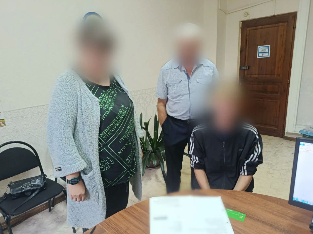 Несовершеннолетний обвиняется в краже денежных средств с банковского счета матери