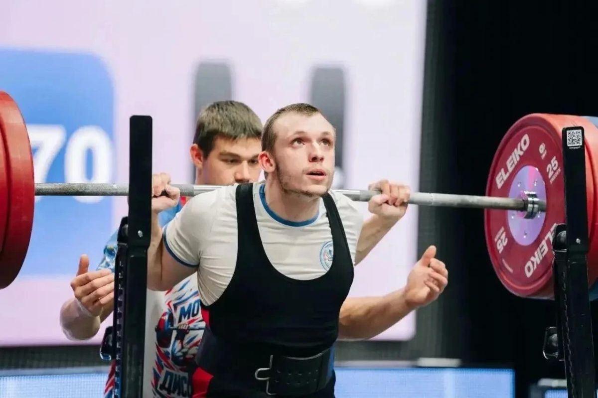 Четыре серебра и бронзу завоевали владимирские спортсмены на чемпионате России по пауэрлифтингу Четыре серебра и бронзу завоевали владимирские спортсмены на чемпионате России по пауэрлифтингу