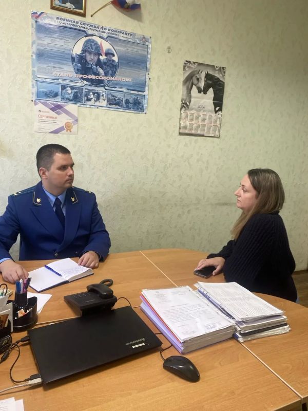 Кольчугинский межрайонный прокурор Михаил Кузнецов провел личный прием граждан в поселке Раздолье