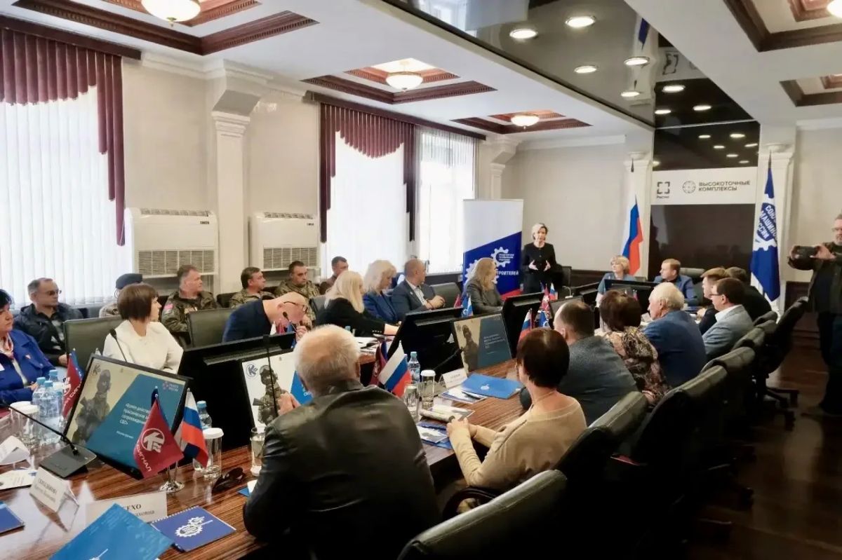 В Коврове прошёл круглый стол о трудоустройстве ветеранов СВО В Коврове прошёл круглый стол о трудоустройстве ветеранов СВО