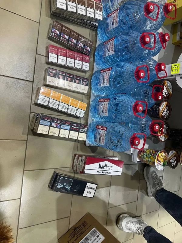 В Александрове иностранному гражданину, признанному виновным в незаконном обороте табачной продукции, назначен крупный штраф В Александрове иностранному гражданину, признанному виновным в незаконном обороте табачной продукции, назначен крупный штраф