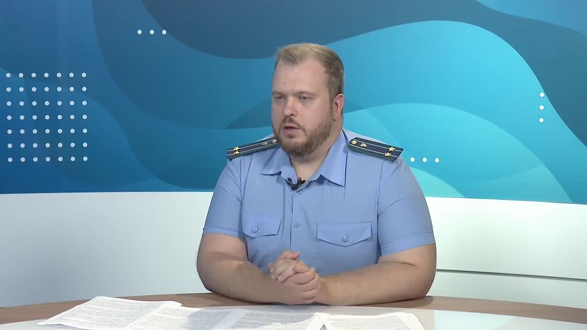 Заместитель начальника гражданско-судебного отдела прокуратуры региона Александр Денисов в программе «Здесь и сейчас» рассказал о защите прокуратурой прав граждан в суде
