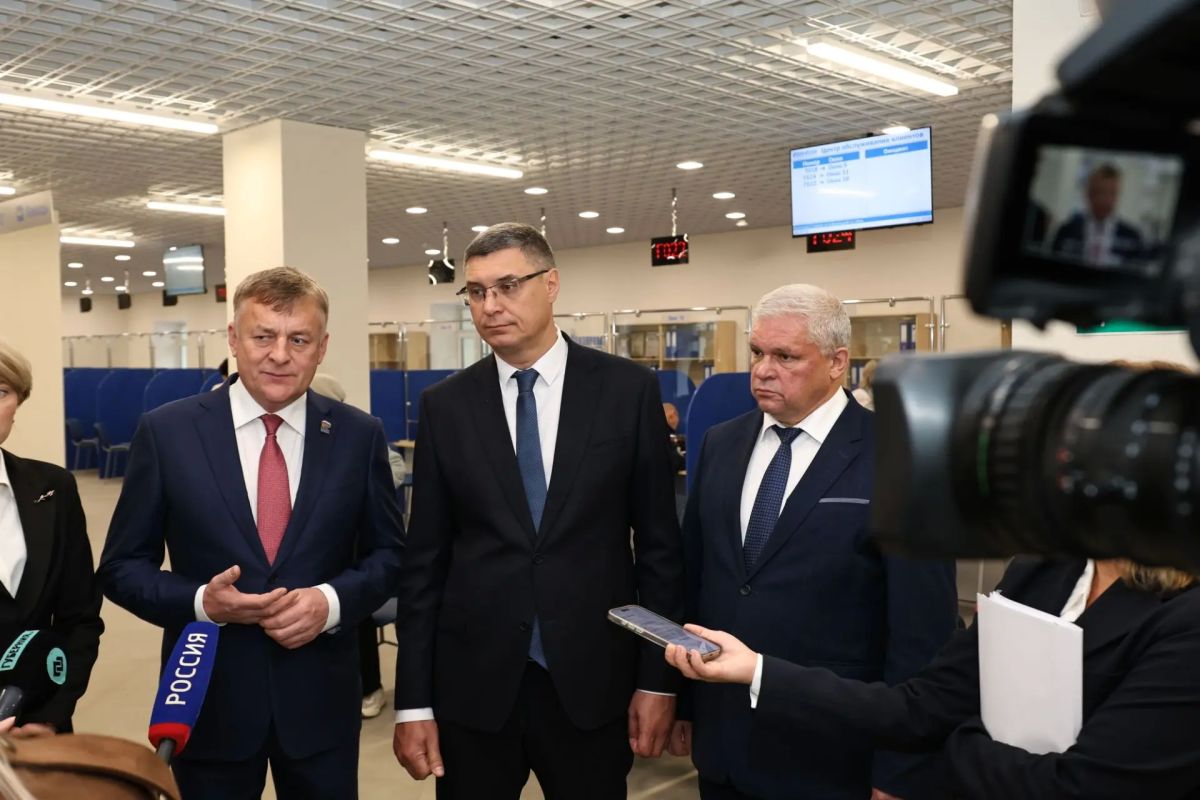 Александр Авдеев: В Александрове открыли Единый клиентский центр «Газпрома» Александр Авдеев: В Александрове открыли Единый клиентский центр «Газпрома»