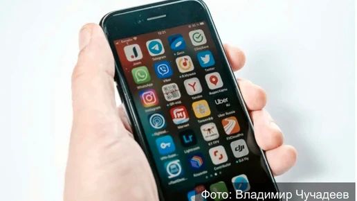 Жительница города Камешково передала банковскую карту аферистам