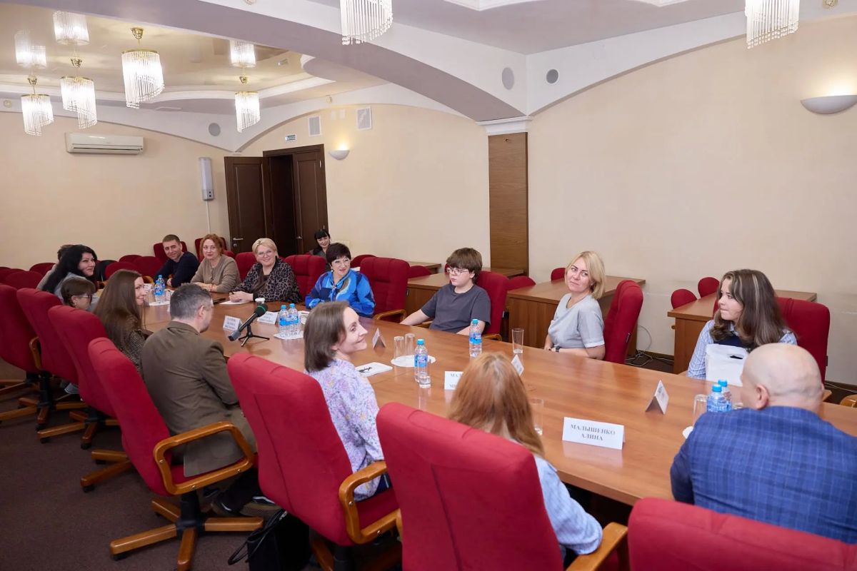 Председатель Законодательного Собрания Владимирской области Ольга Хохлова провела встречу с владимирскими предпринимателями, работающими в сфере дополнительного образования