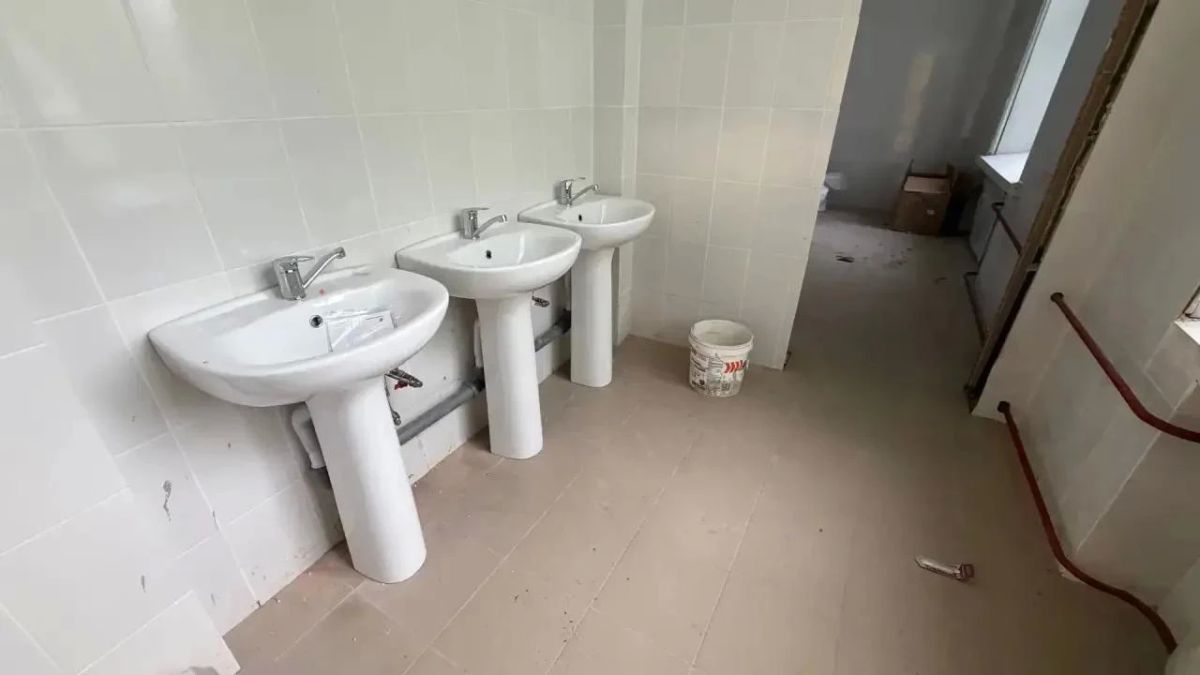 В школе №7 в Кольчугине завершаются отделочные работы в кабинетах
