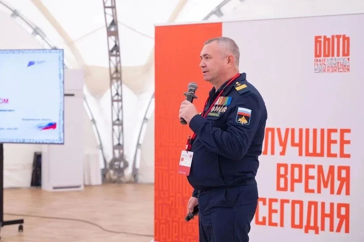 Наш наставник — лучший в России! Наш наставник — лучший в России!