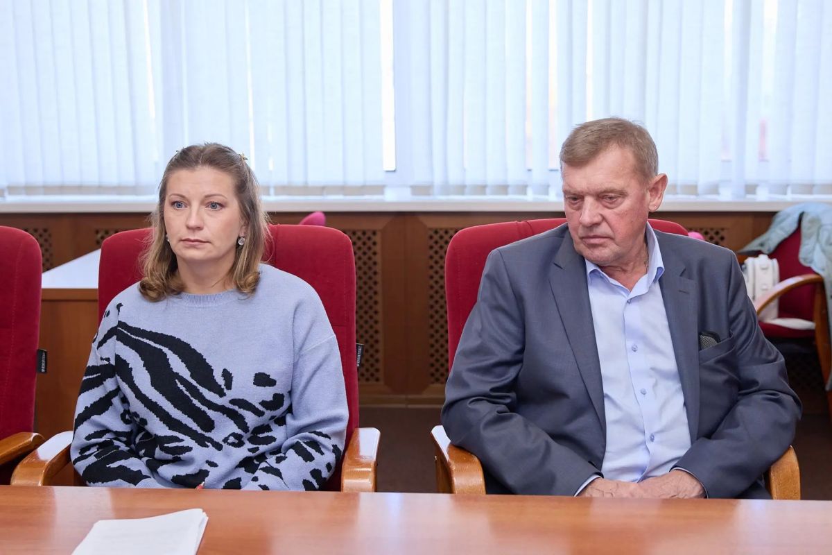 Депутаты обсудили, как поддержать инициативы жителей села в сфере культуры Депутаты обсудили, как поддержать инициативы жителей села в сфере культуры