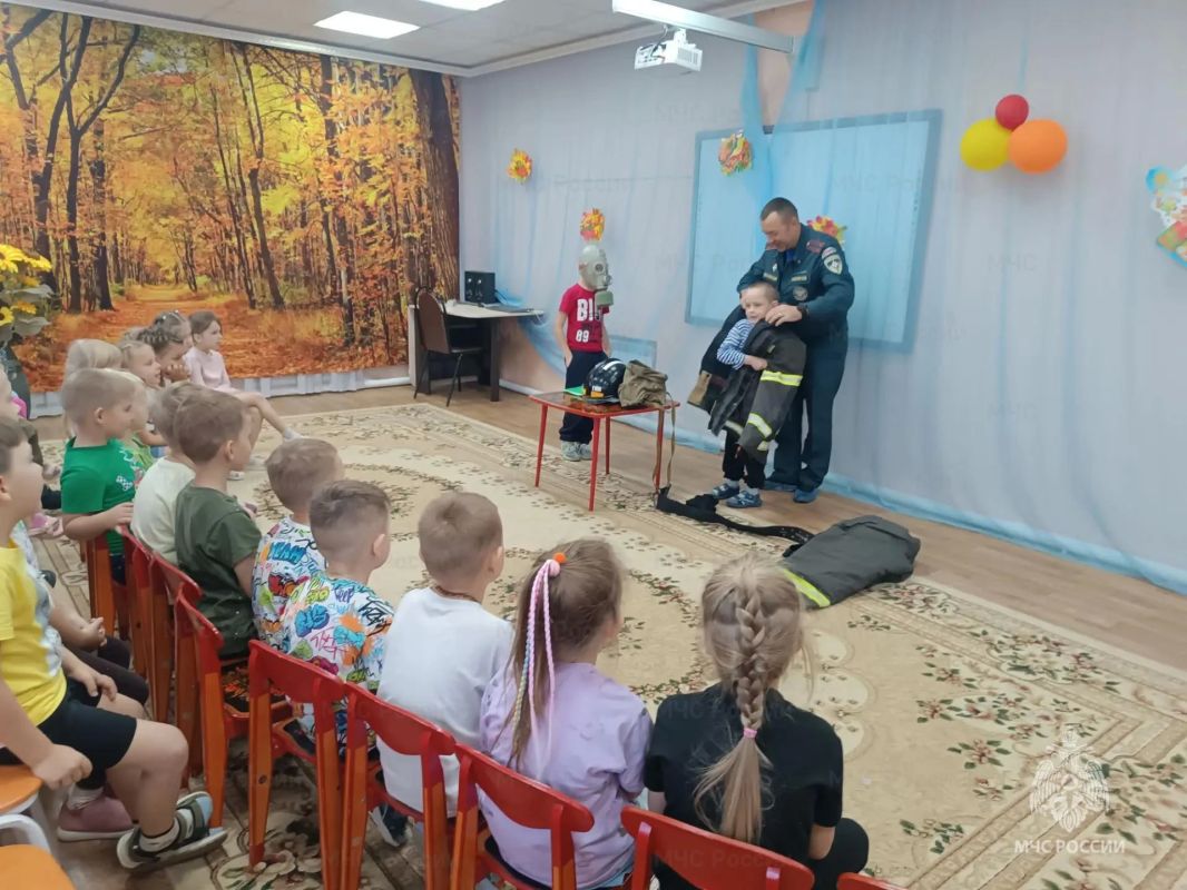 Месячник гражданской обороны: уроки безопасности для школьников и дошколят Месячник гражданской обороны: уроки безопасности для школьников и дошколят