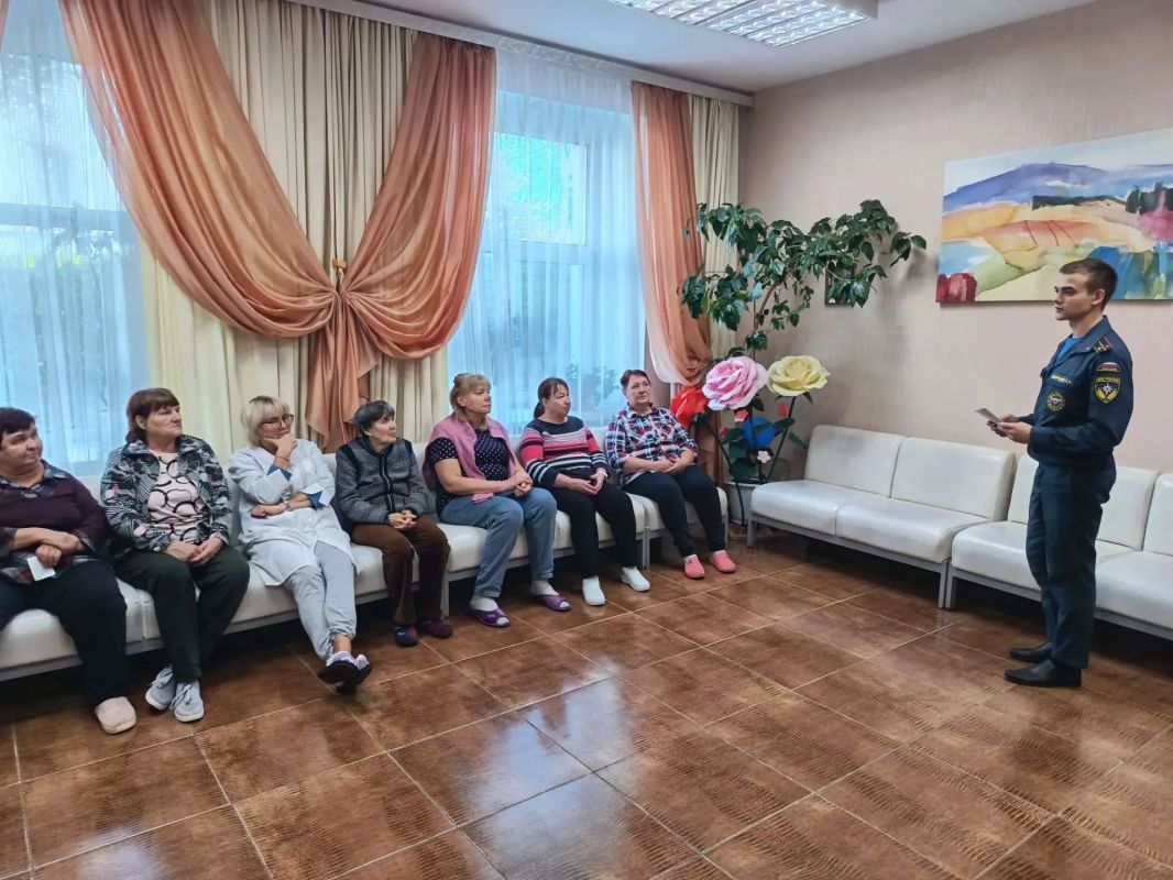 В Вязниковском центре социального обслуживания проведена тренировка по эвакуации на случай возникновения пожара В Вязниковском центре социального обслуживания проведена тренировка по эвакуации на случай возникновения пожара
