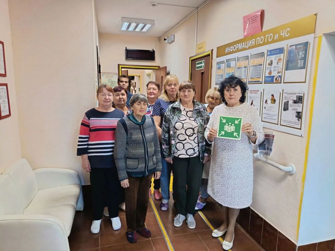 В Вязниковском центре социального обслуживания проведена тренировка по эвакуации на случай возникновения пожара В Вязниковском центре социального обслуживания проведена тренировка по эвакуации на случай возникновения пожара