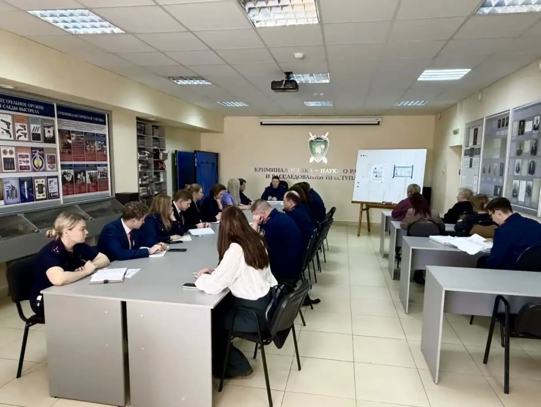 В следственном управлении состоялся учебно-методический семинар для следователей, посвященный работе на месте происшествия и назначению генетических судебных экспертиз В следственном управлении состоялся учебно-методический семинар для следователей, посвященный работе на месте происшествия и назначению генетических судебных экспертиз