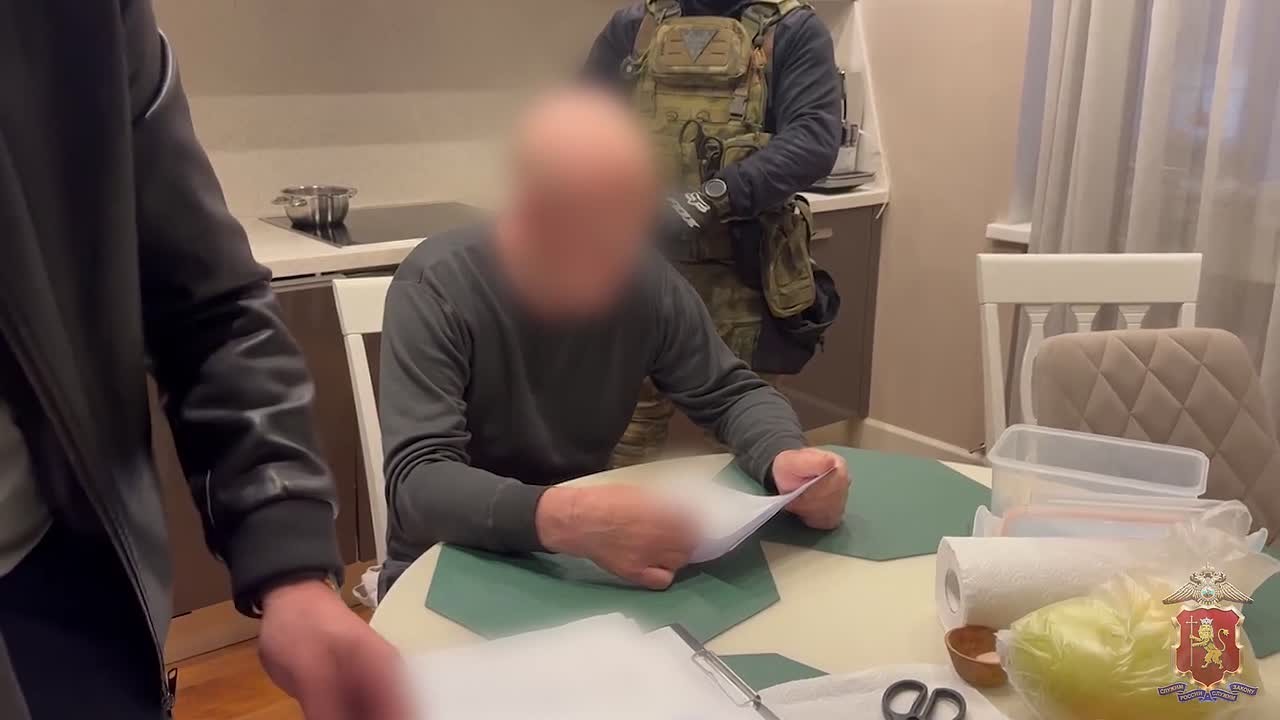 Небезвозмездную помощь оказал эксруководитель государственного унитарного предприятия конкретной фирме в Ковровском районе