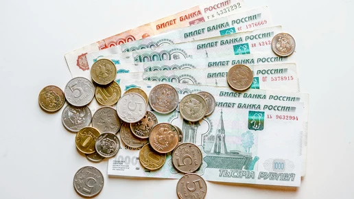 В Александрове экс-директор муниципального предприятия получала деньги за рабочего
