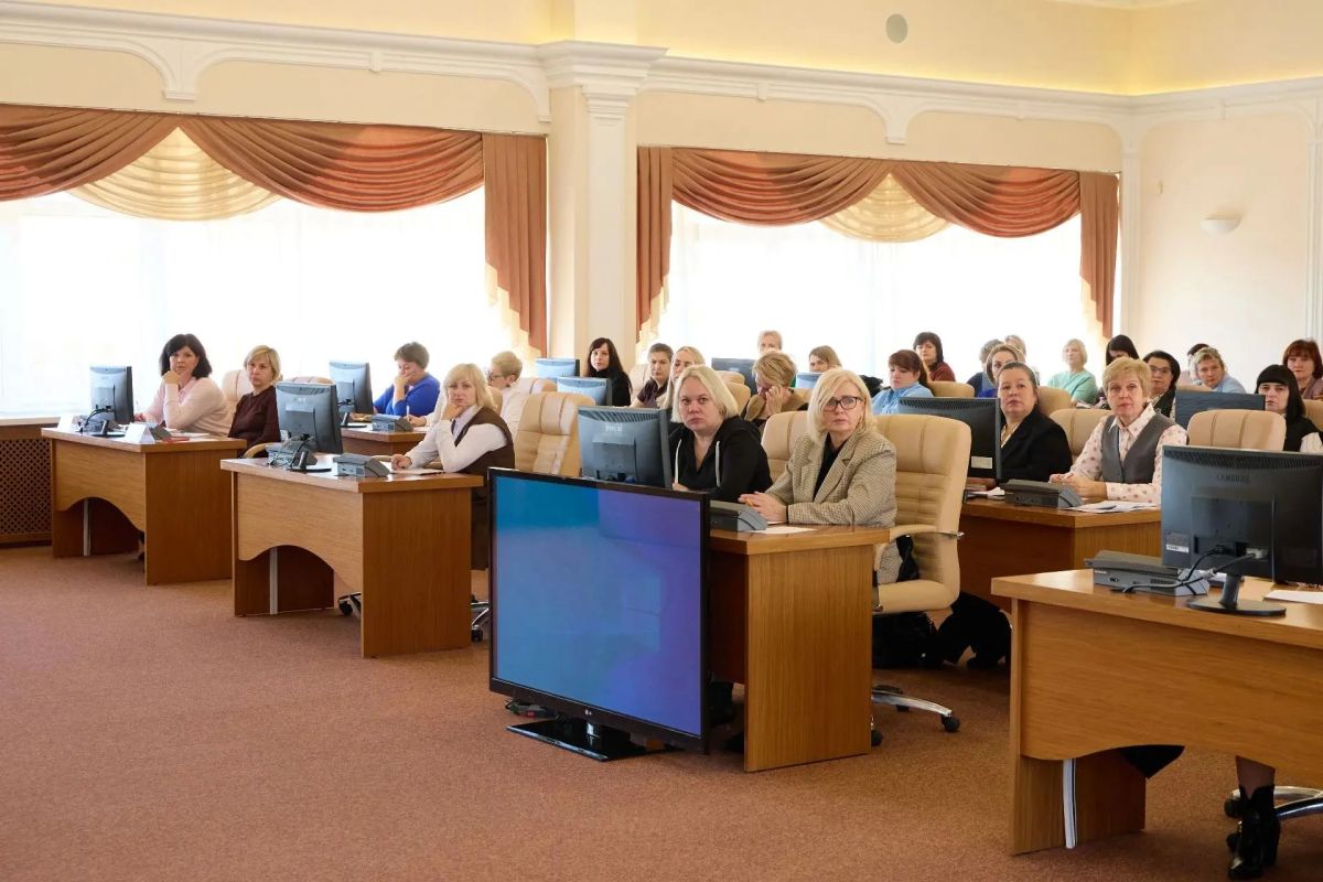 Представитель следственного управления принял участие в региональном совещании по вопросам профилактики преступлений несовершеннолетних Представитель следственного управления принял участие в региональном совещании по вопросам профилактики преступлений несовершеннолетних