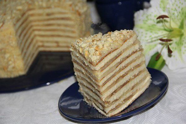 Легкий и вкусный торт на сковороде: идеальный десерт к вашему столу