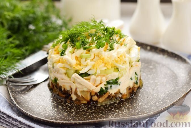 Разнообразие салатов: простой маршрут к вкусному и сытному