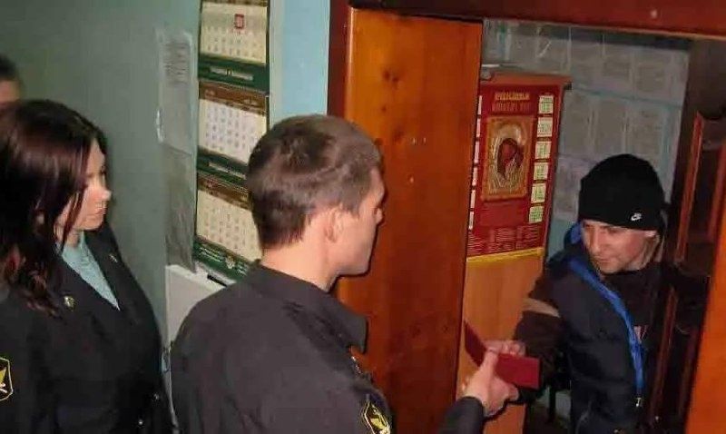 Как иногда исчезает долг — взгляд на случай с исполнителем и коммуналкой