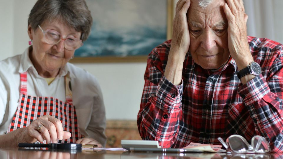 Пенсионеры могут столкнуться с возвратом выплат: что важно знать