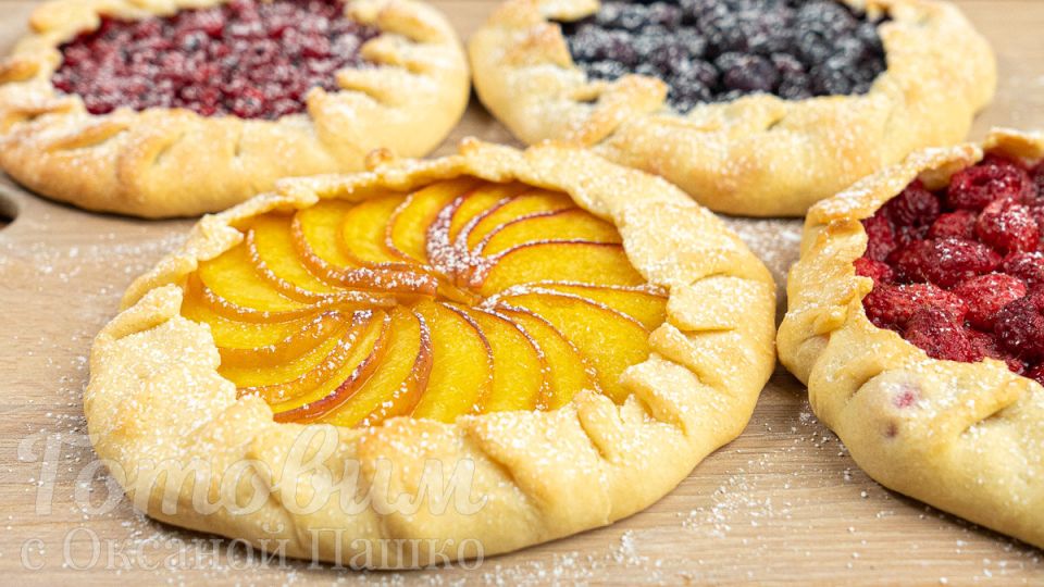 Летние галеты с ягодами и фруктами: простой рецепт для всей семьи